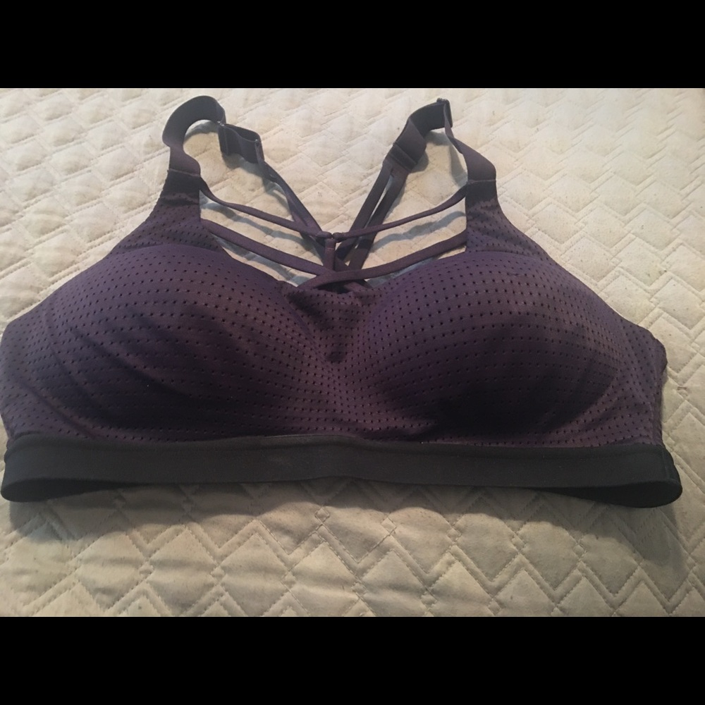 Victoria sport bra